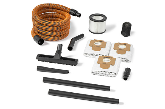 В комплектацию пылесоса входит: • Щетка для сухой и влажной уборки • Щелевая насадка • Изогнутая насадка • Адаптер для подключения электроинструмента • 3 тканевых мешка для сухой уборки